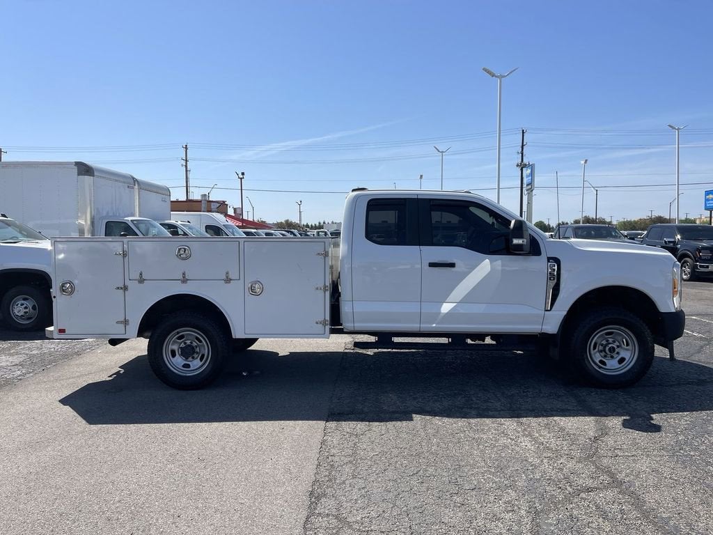 2023 Ford Super Duty F-350 SRW XL