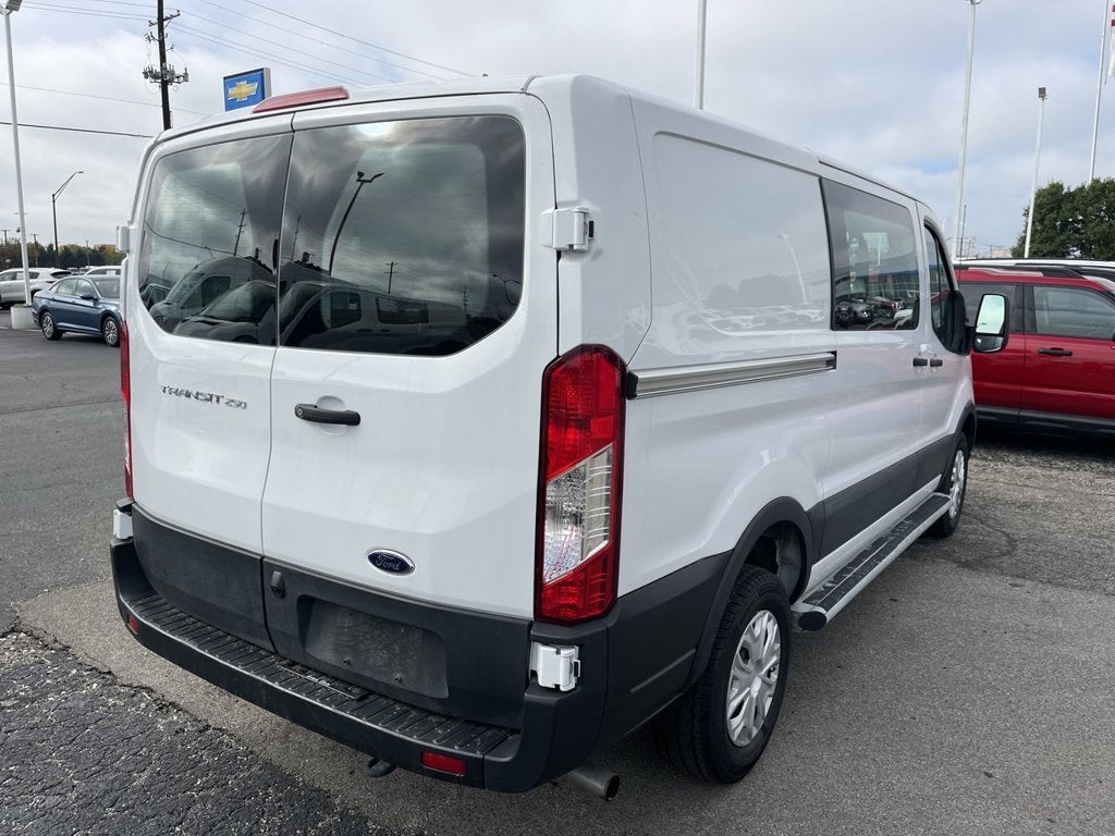 2025 Ford Transit Cargo Van T-250 130" Low Rf 9070 GVWR RWD