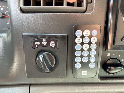 2004 Ford Super Duty F-350 SRW XL