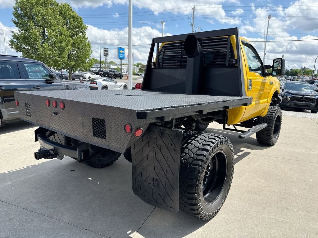 2004 Ford Super Duty F-350 SRW XL
