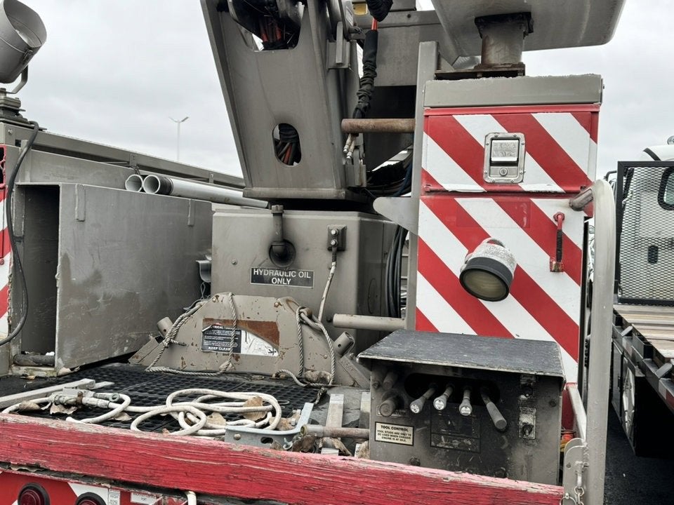 2007 FREIGHTLIN M2106S Base