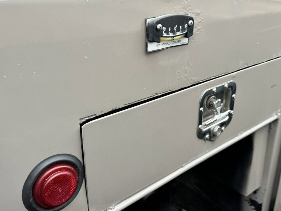 2007 FREIGHTLIN M2106S Base