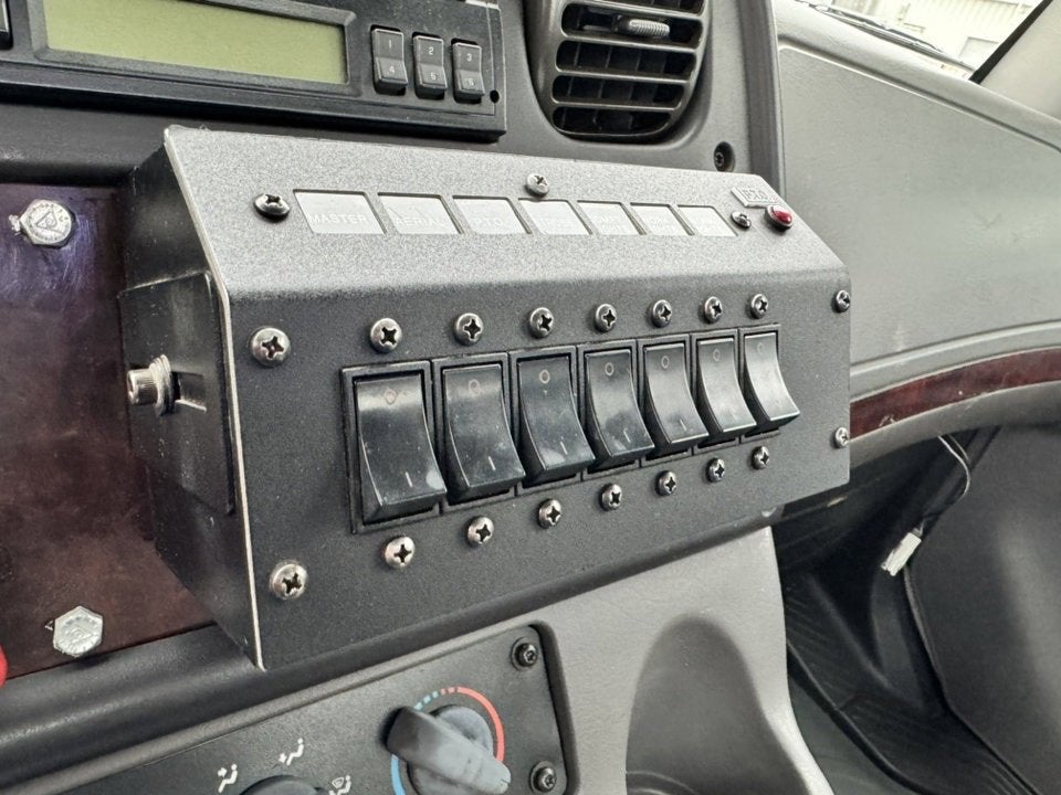 2007 FREIGHTLIN M2106S Base