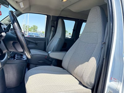 2022 Chevrolet Express Passenger 2500 1LT