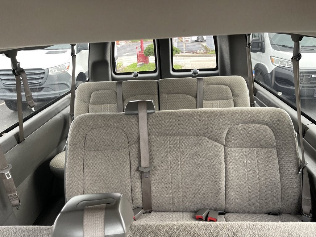 2023 Chevrolet Express Passenger 3500 LS