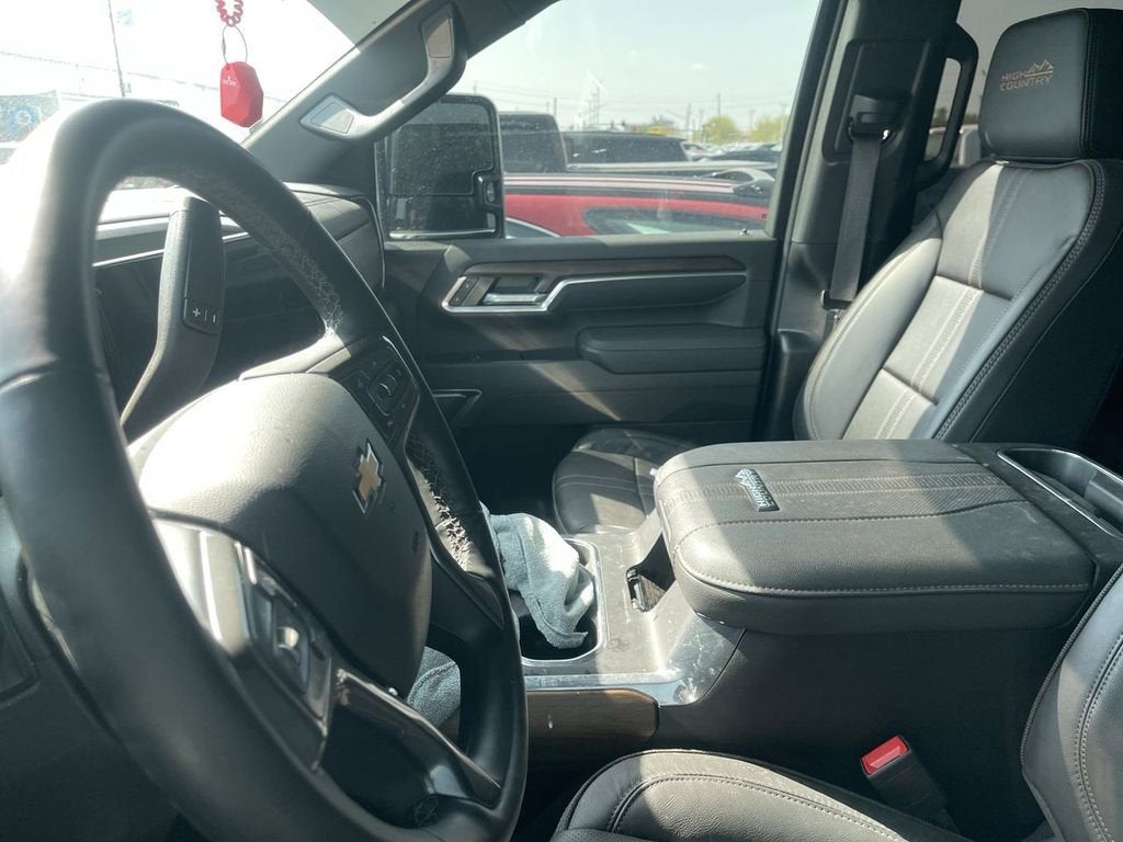 2026 Chevrolet Silverado 3500 HD High Country DRW