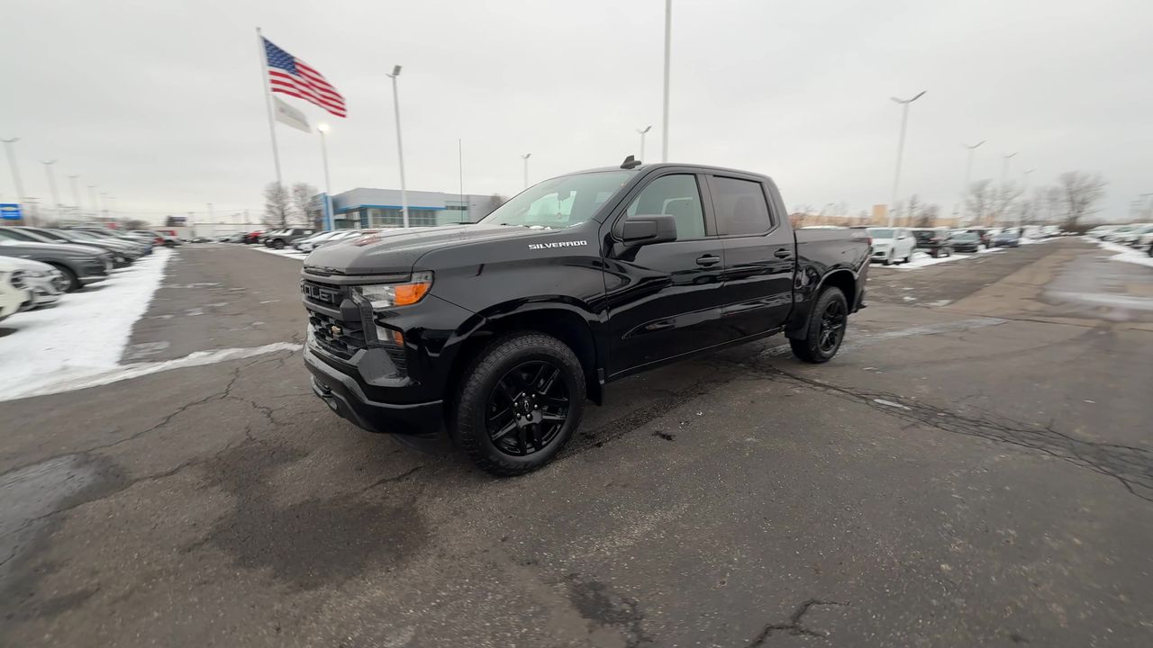 2022 Chevrolet Silverado 1500 Custom