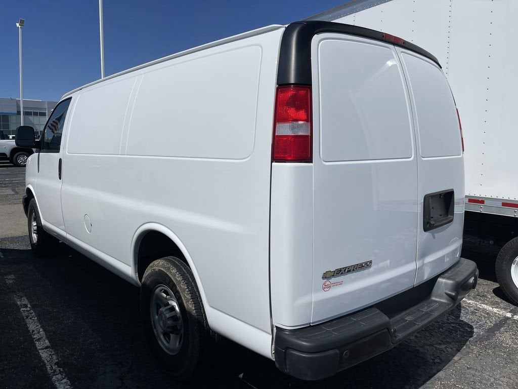 2022 Chevrolet Express Cargo 2500 WT