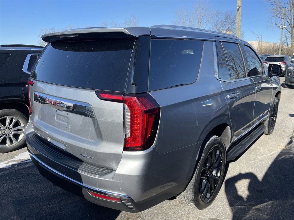 2023 GMC Yukon SLT