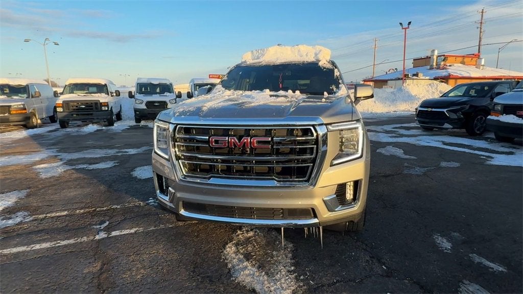 2023 GMC Yukon SLT