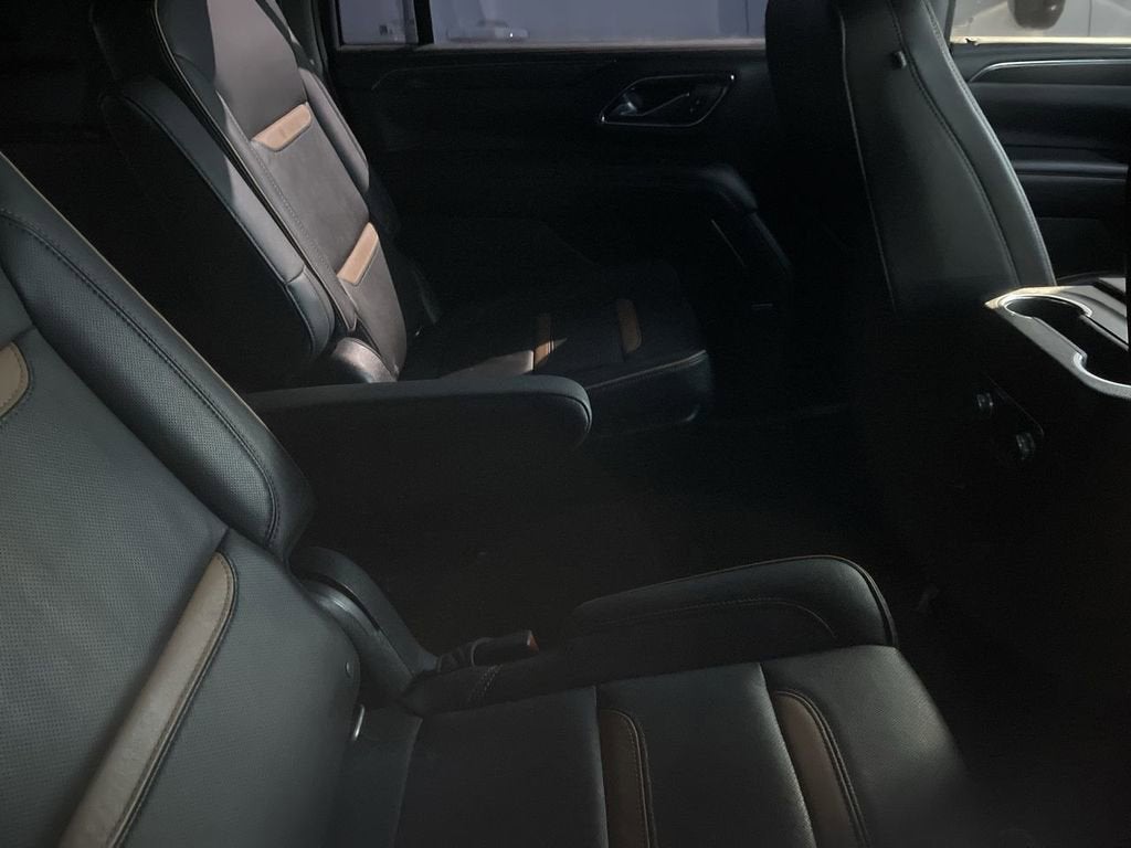 2022 GMC Yukon XL AT4