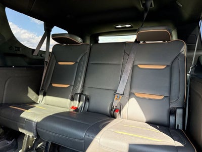 2022 GMC Yukon XL AT4