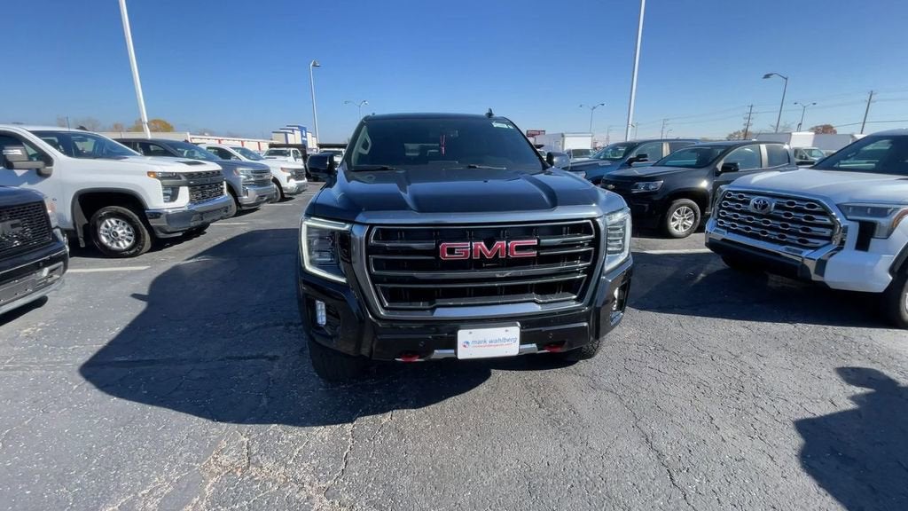 2022 GMC Yukon XL AT4