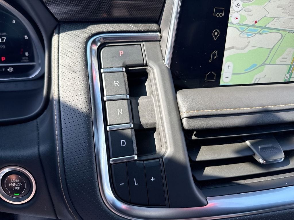 2023 GMC Yukon XL AT4