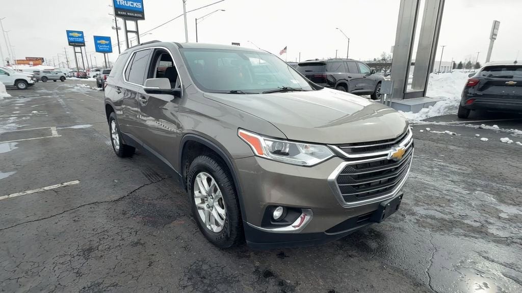 2020 Chevrolet Traverse LT Cloth