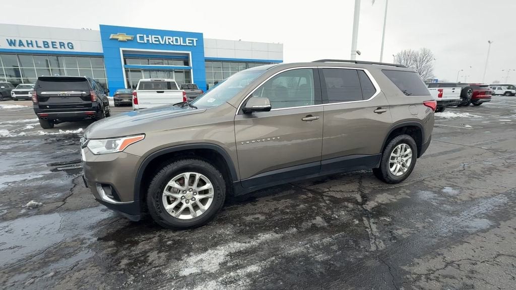 2020 Chevrolet Traverse LT Cloth
