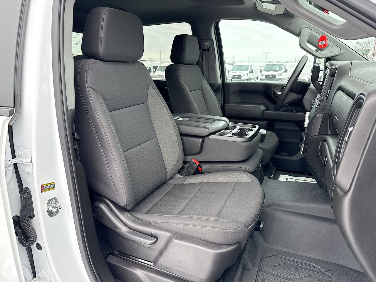 2024 GMC Sierra 2500 HD Pro