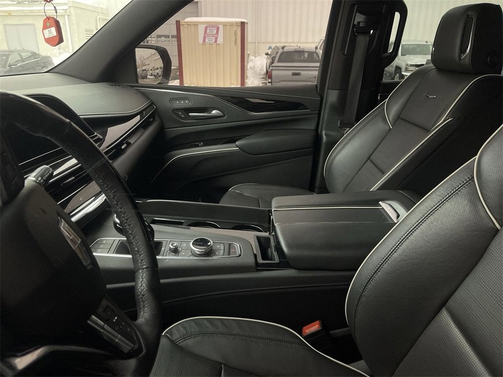 2023 Cadillac Escalade Sport