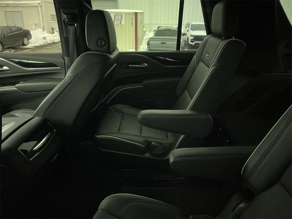 2023 Cadillac Escalade Sport