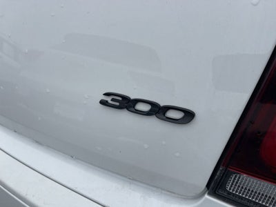 2022 Chrysler 300 Touring L