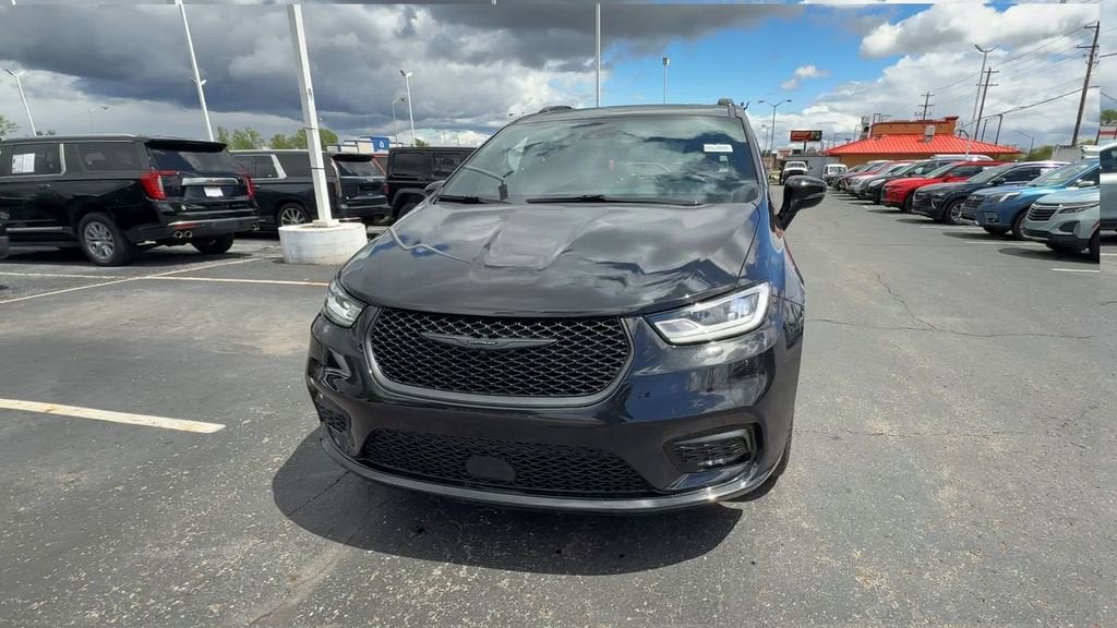 2025 Chrysler Pacifica Limited
