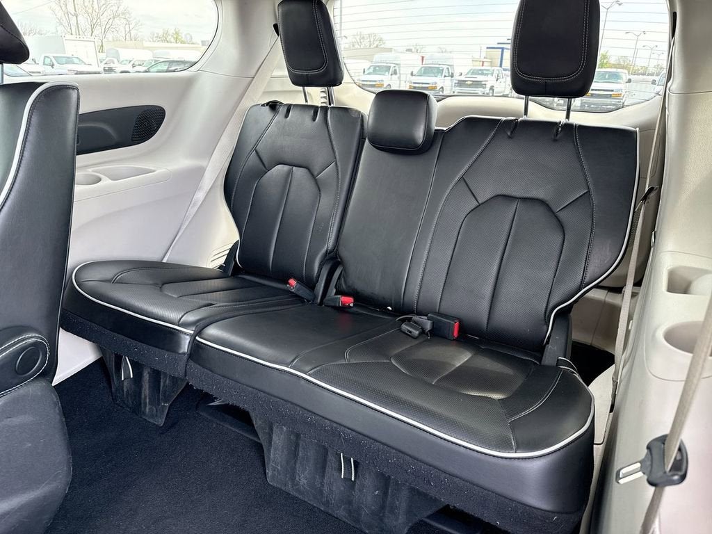 2023 Chrysler Pacifica Hybrid Limited