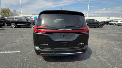 2023 Chrysler Pacifica Hybrid Limited