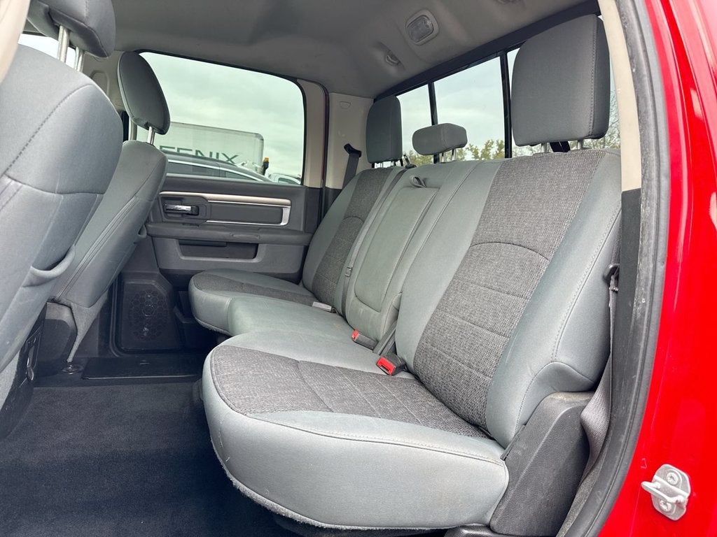 2017 RAM 1500 Big Horn Crew Cab 4x4 5'7" Box