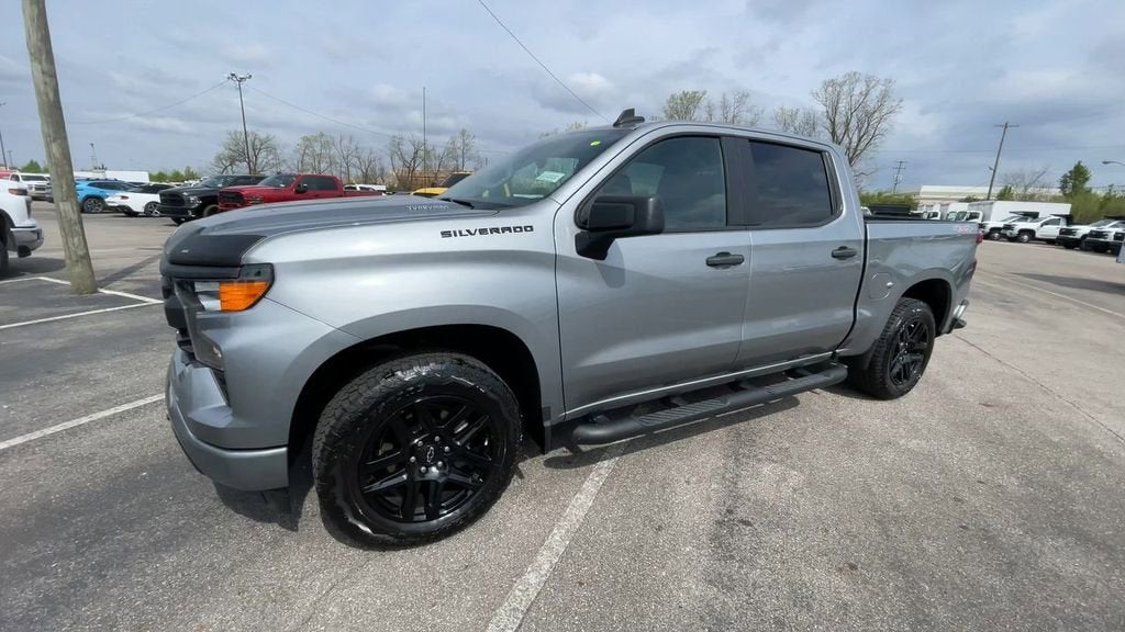 2024 Chevrolet Silverado 1500 Custom