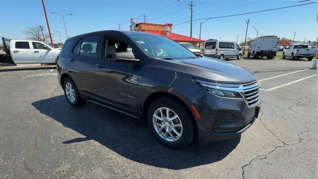2022 Chevrolet Equinox LS