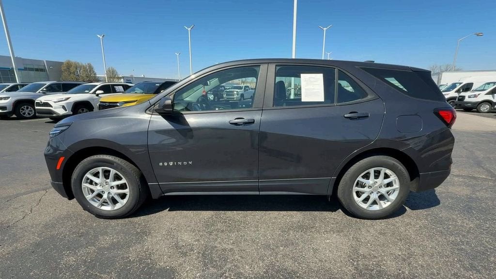 2022 Chevrolet Equinox LS