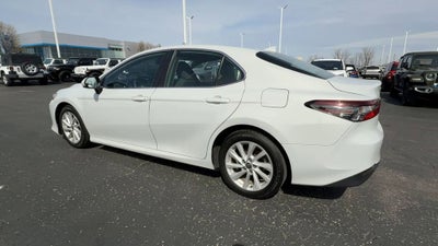 2022 Toyota Camry LE