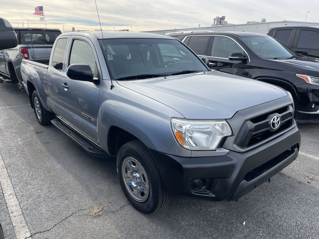 2015 Toyota Tacoma 2WD Access Cab Standard Bed I4 Manual (SE)