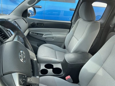 2015 Toyota Tacoma 2WD Access Cab Standard Bed I4 Manual (SE)