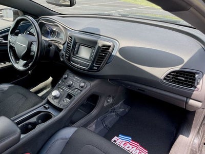 2016 Chrysler 200 S