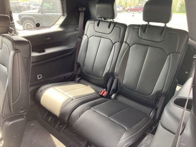 2025 Jeep Grand Cherokee L Limited 4x4