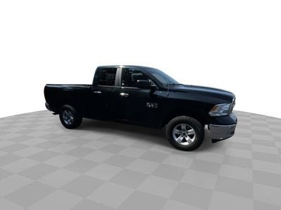 2017 RAM 1500 SLT Quad Cab 4x4 6'4" Box