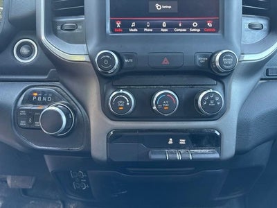 2020 RAM 1500 Big Horn Crew Cab 4x4 5'7" Box
