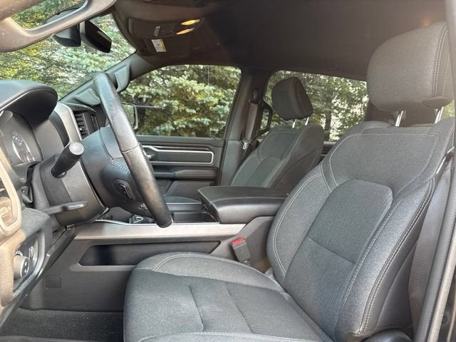2020 RAM 1500 Big Horn Crew Cab 4x4 5'7" Box