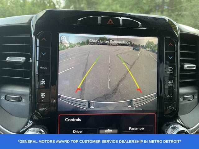 2019 RAM 1500 Laramie Crew Cab 4x4 5'7" Box