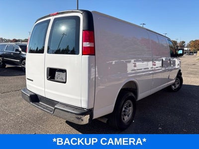 2025 Chevrolet Express Cargo WT
