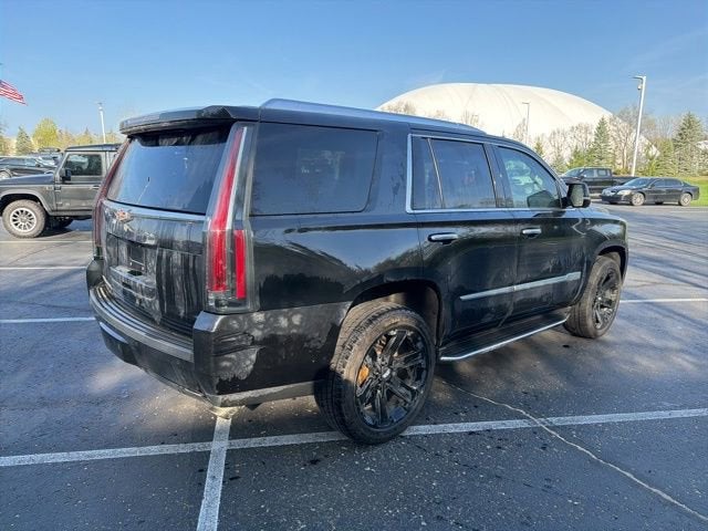 2018 Cadillac Escalade Luxury