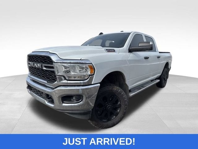 2021 RAM 2500 Tradesman Crew Cab 4x4 6'4" Box