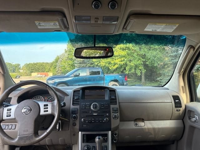 2011 Nissan Pathfinder Silver
