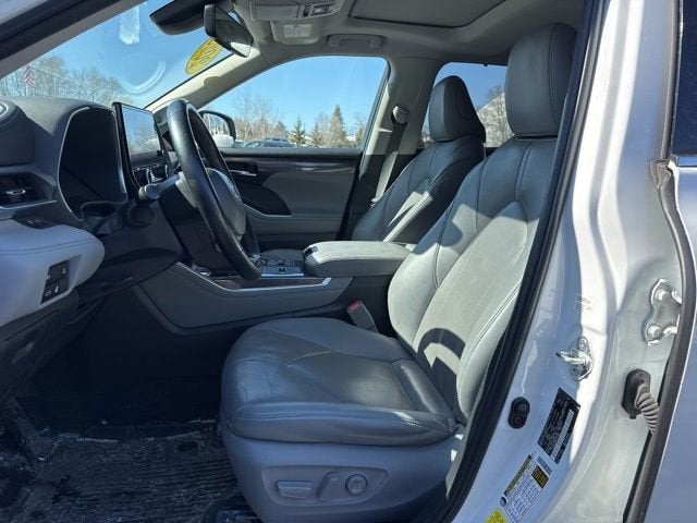 2023 Toyota Highlander Hybrid Limited