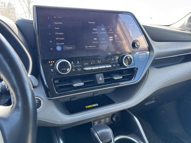 2023 Toyota Highlander Hybrid Limited