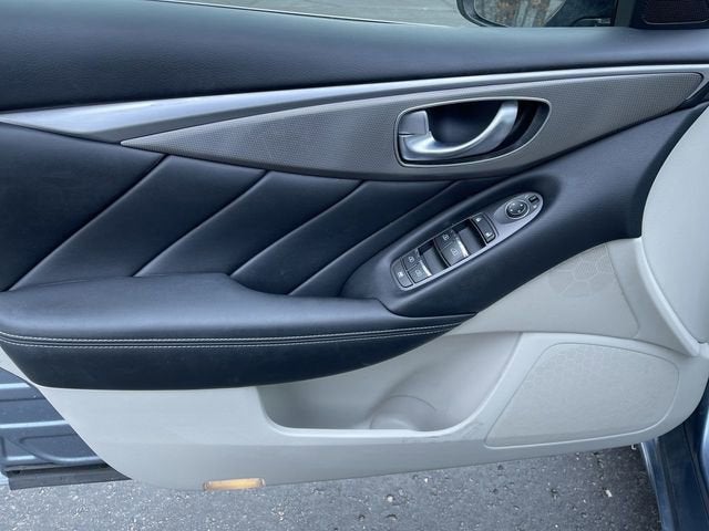 2015 INFINITI Q50 Premium