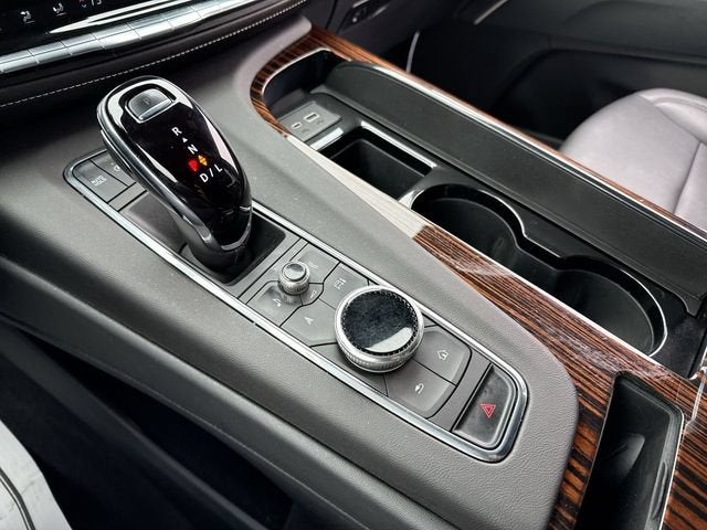 2022 Cadillac Escalade Luxury