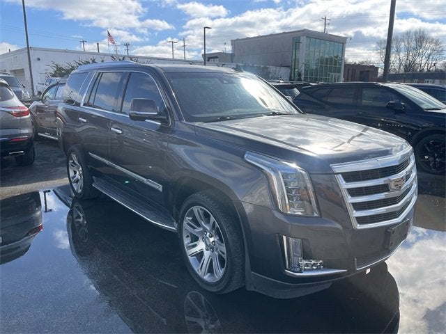 2016 Cadillac Escalade Luxury Collection