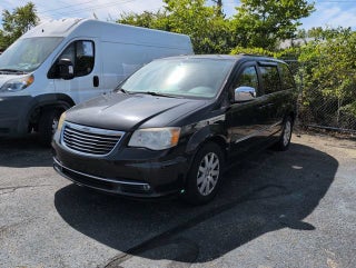 2011 Chrysler Town &amp; Country Touring-L